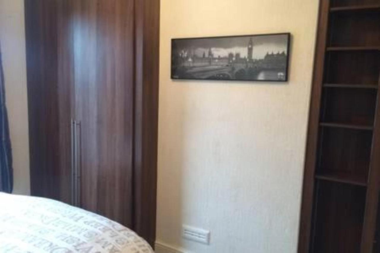 4 Bedroom House For Corporate Stays In Kettering Kültér fotó